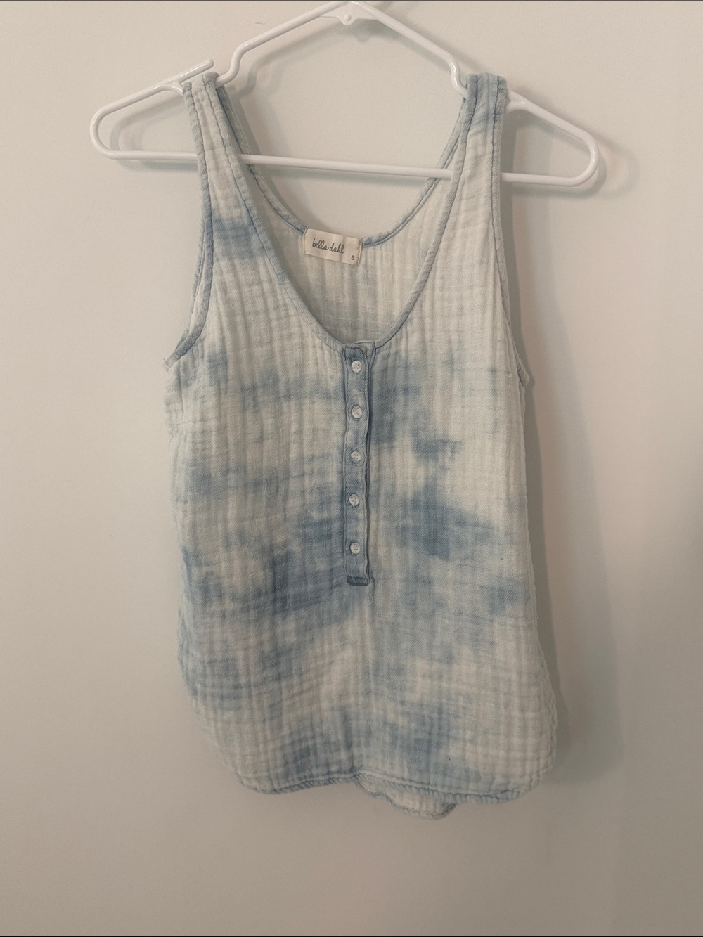 Bella Dahl Light Blue Tie-Dye Button Front Tank
